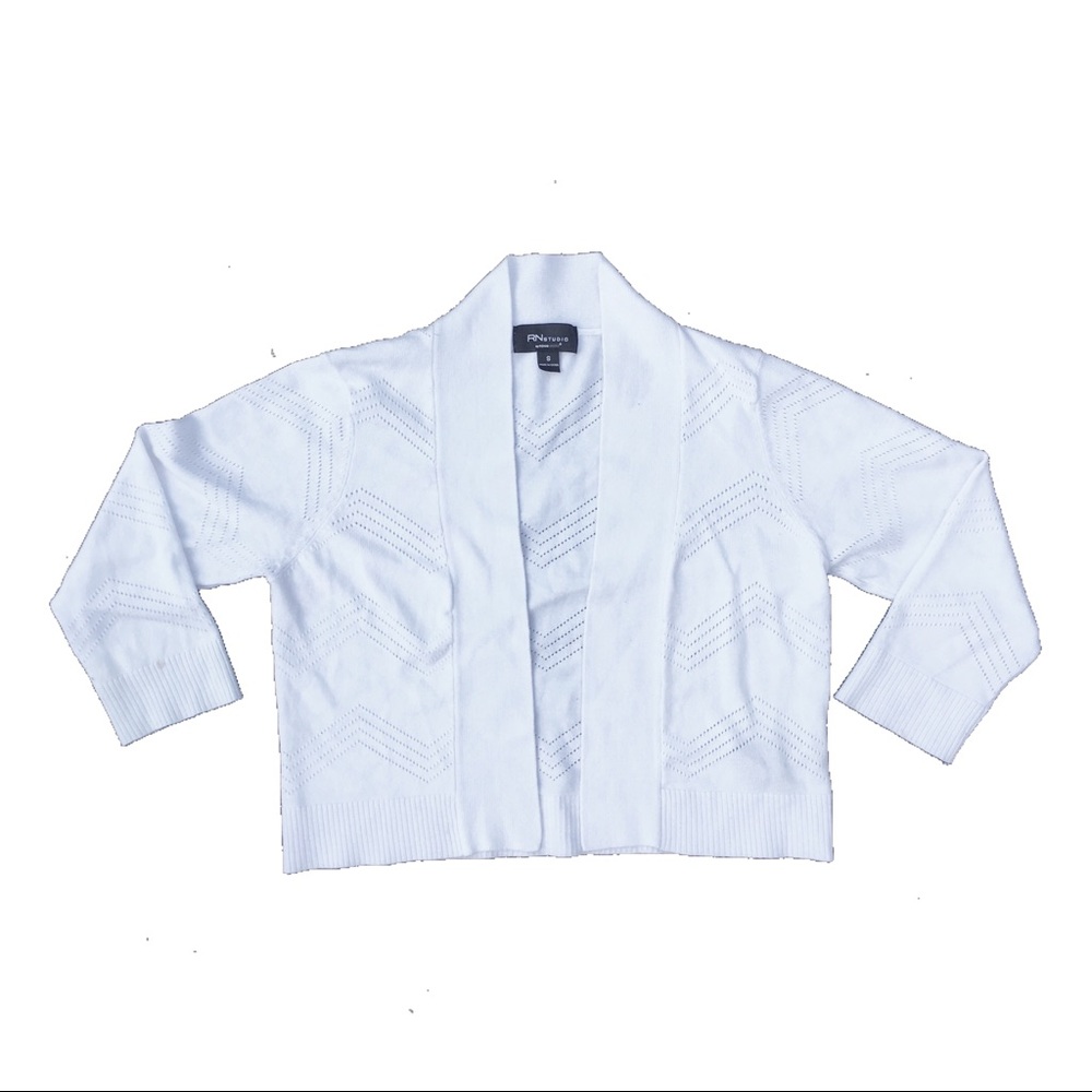 Short white sweater
